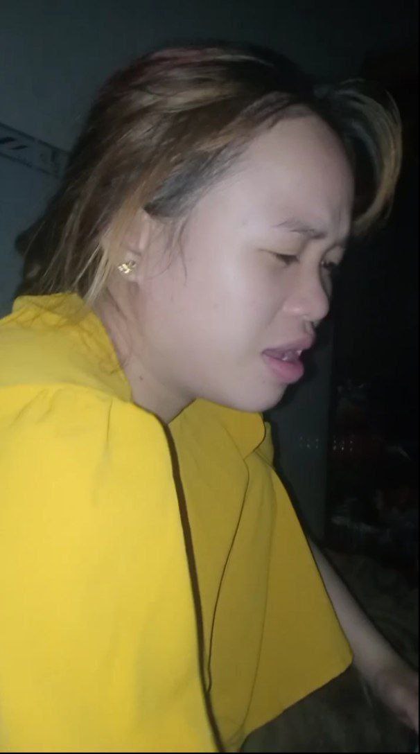 Anh gia sư bất lực trước em học trò răng thỏ nghịch ngợm